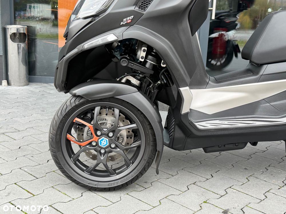 Piaggio MP-3 - 34