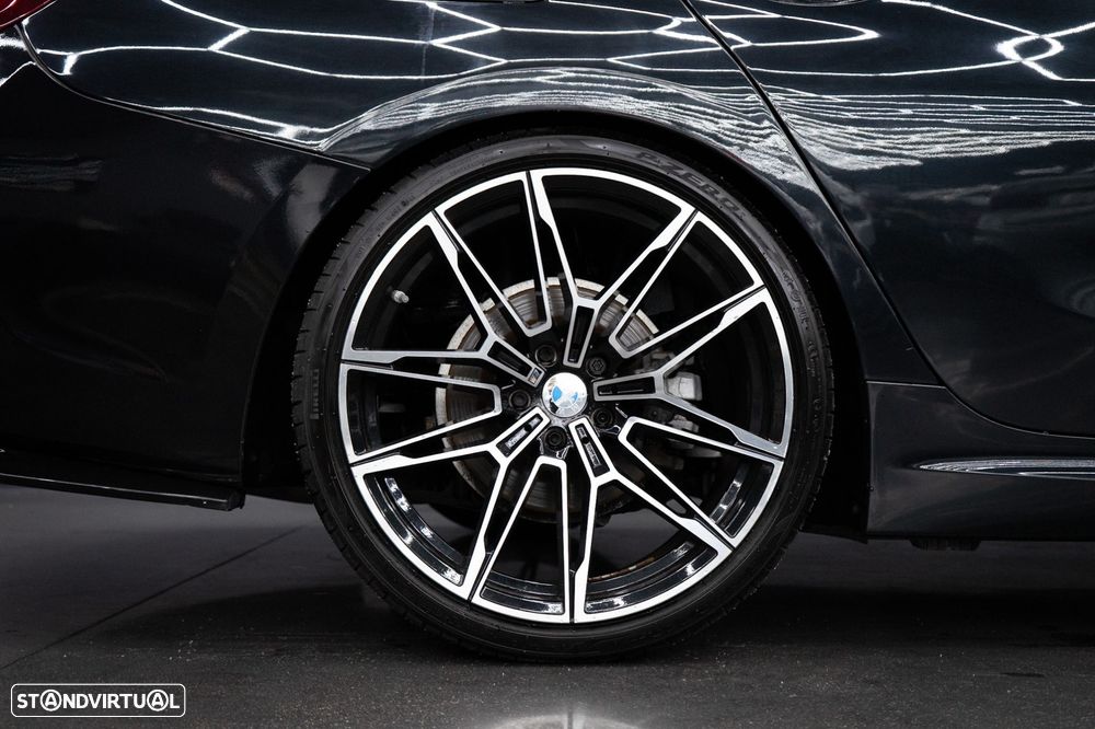 BMW 320 d Touring Pack M Shadow Auto - 10