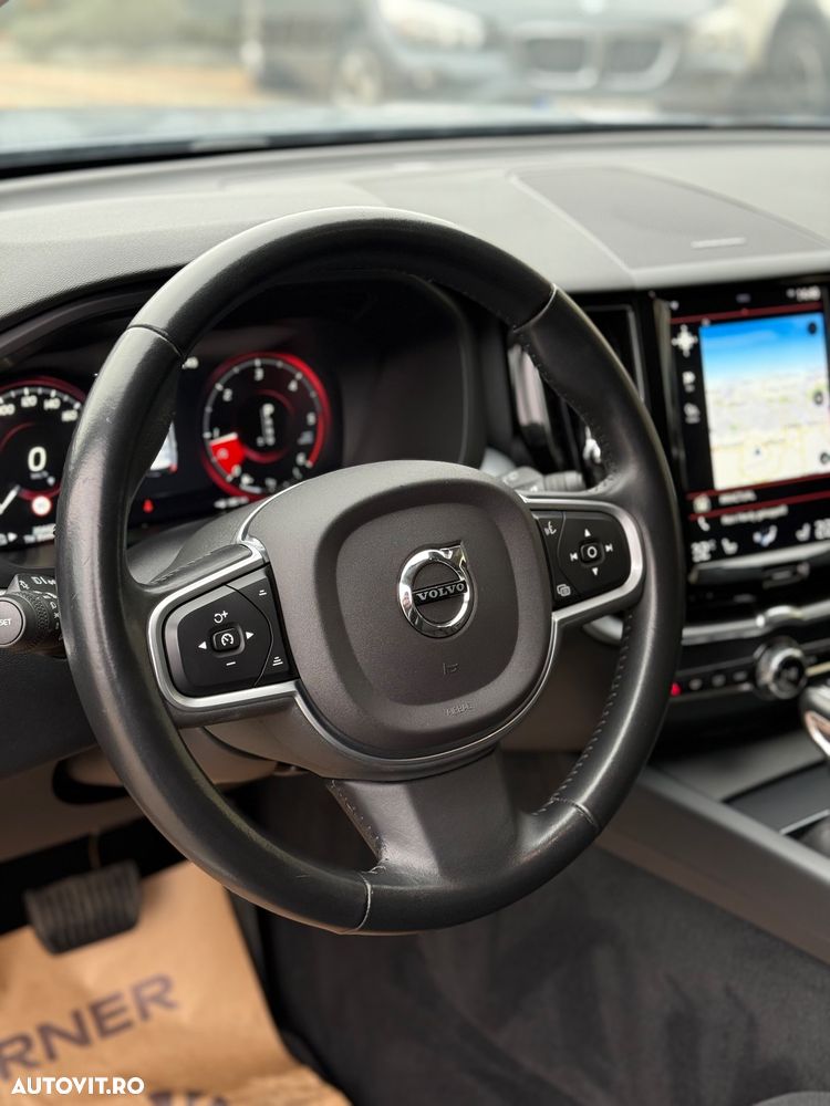 Volvo XC 60 D4 Geartronic Momentum Pro - 19