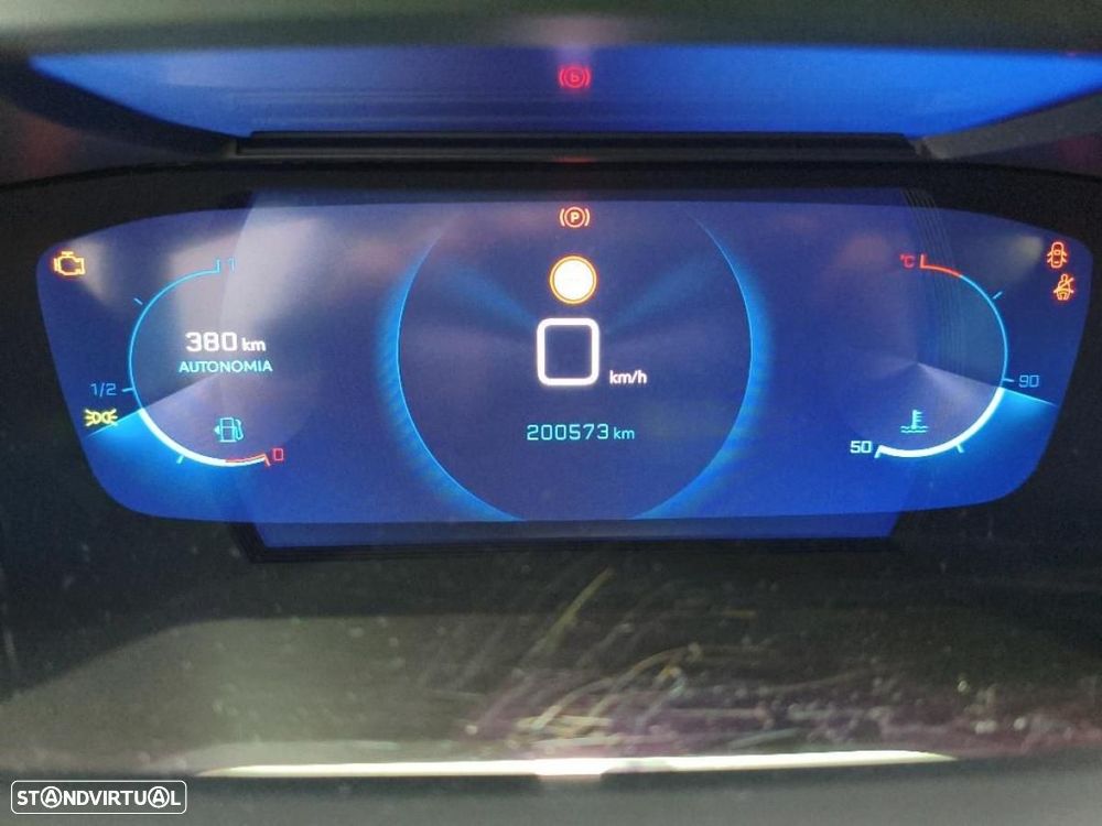 Peugeot 2008 1.5 BlueHDi Allure Pack - 3