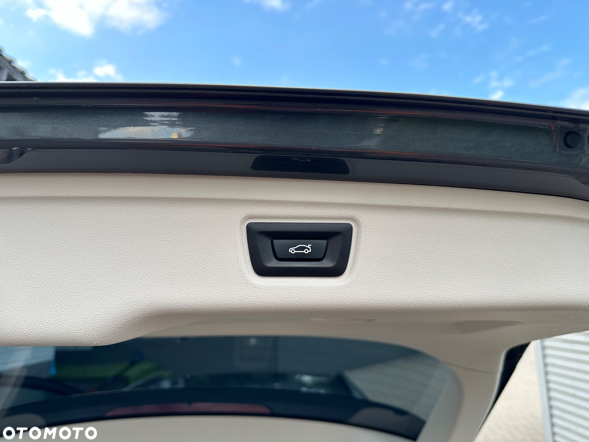 BMW Seria 3 318d Touring Sport Line - 39