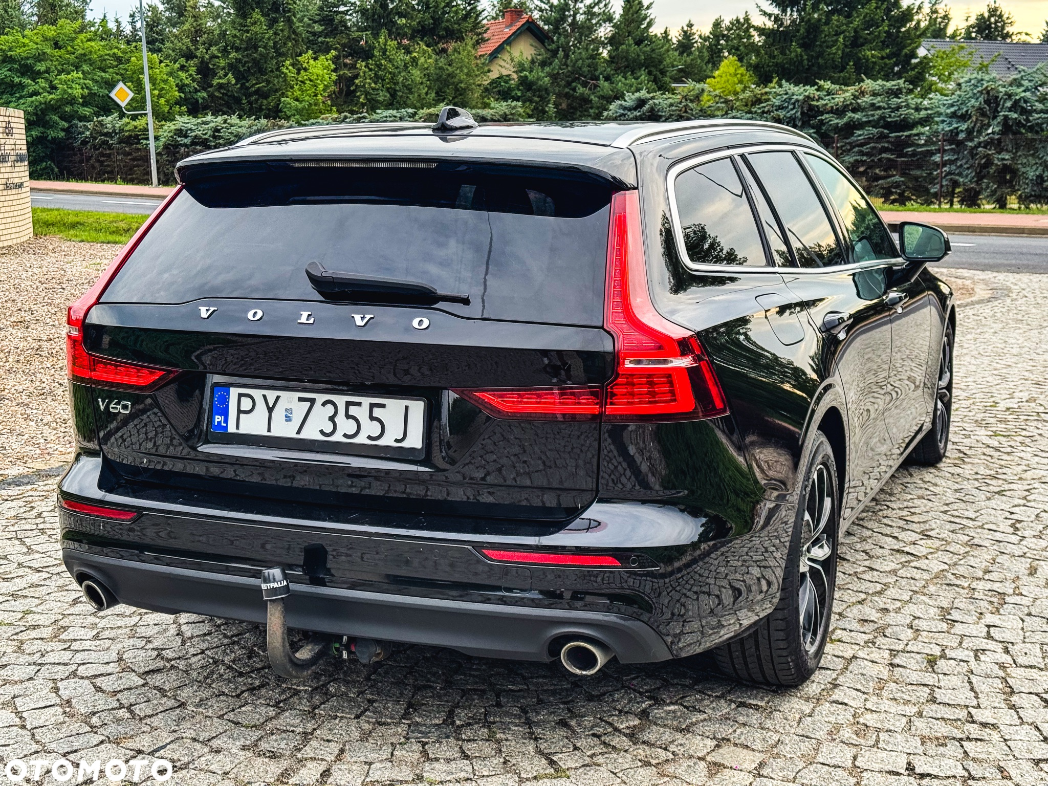 Volvo V60 D4 Momentum Pro - 13