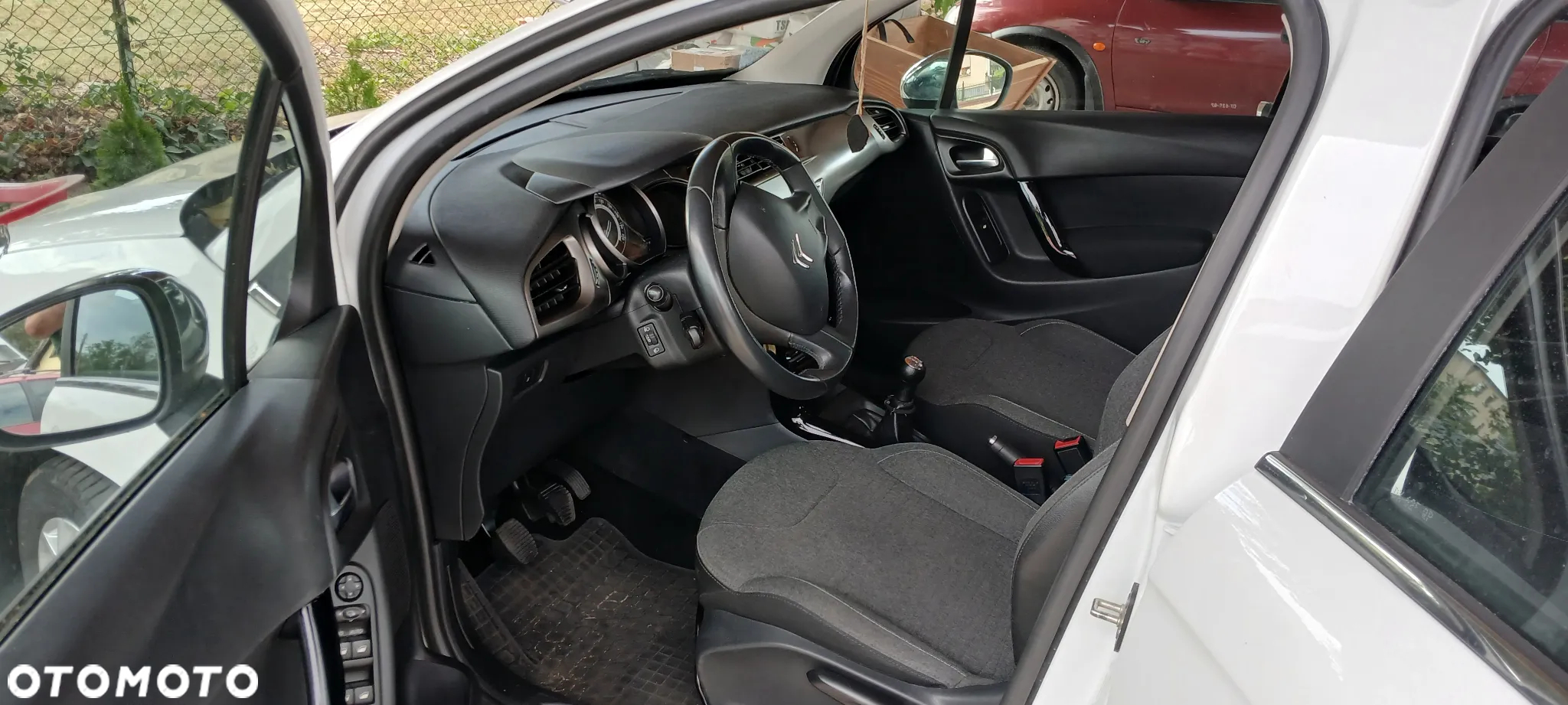 Citroën C3 1.2 PureTech Exclusive - 15