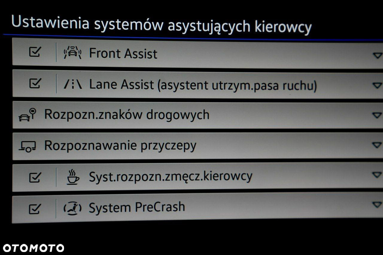 Volkswagen Passat - 27