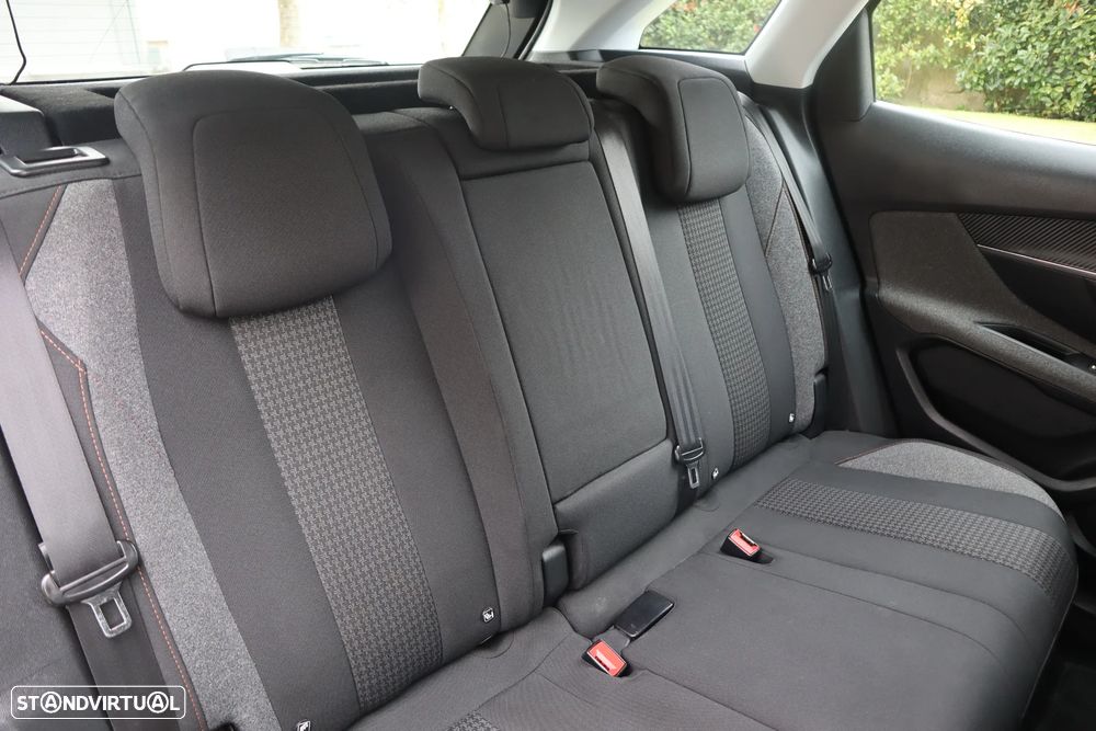 Peugeot 3008 1.6 HDi Style - 16