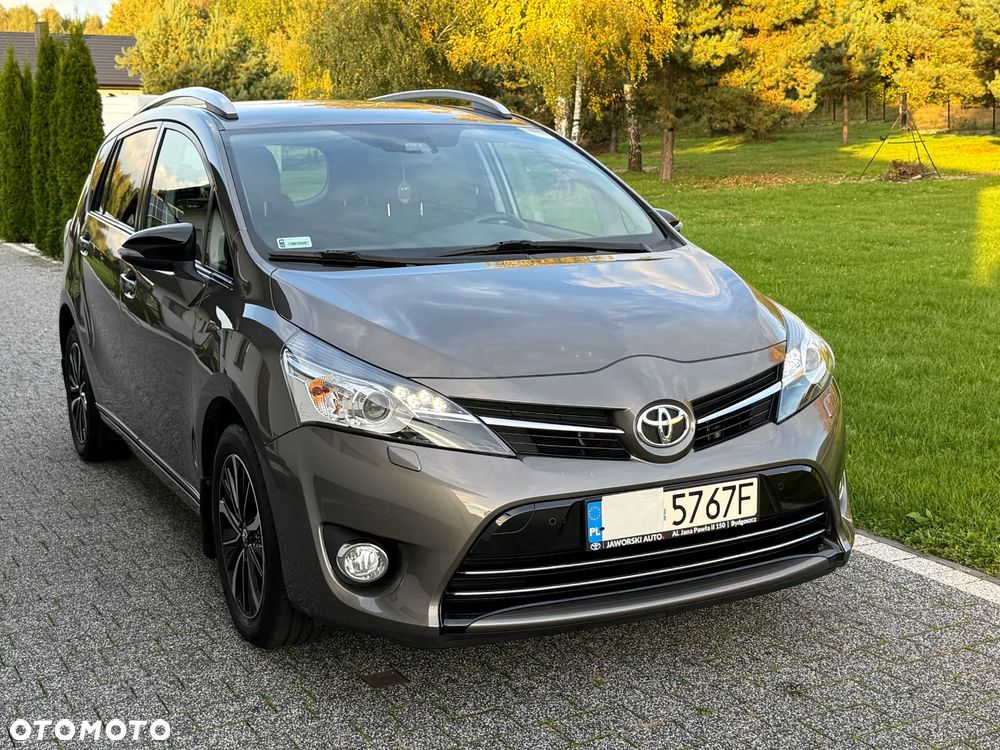 Toyota Verso - 31