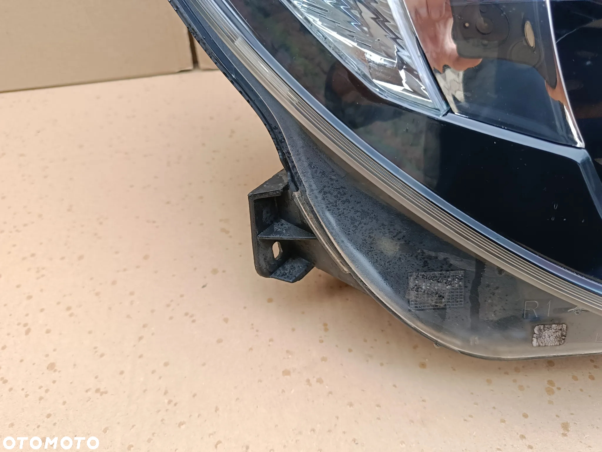 Lampa przednia prawa Opel Corsa D lift soczewka 13446796 reflektor - 3