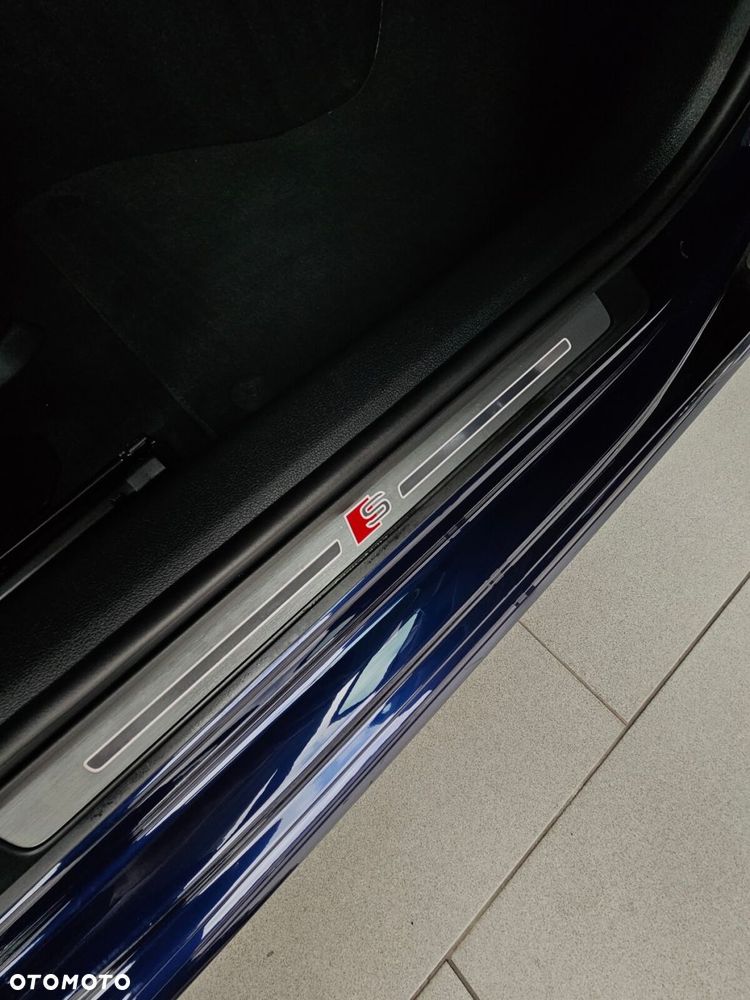 Audi A4 Avant - 33