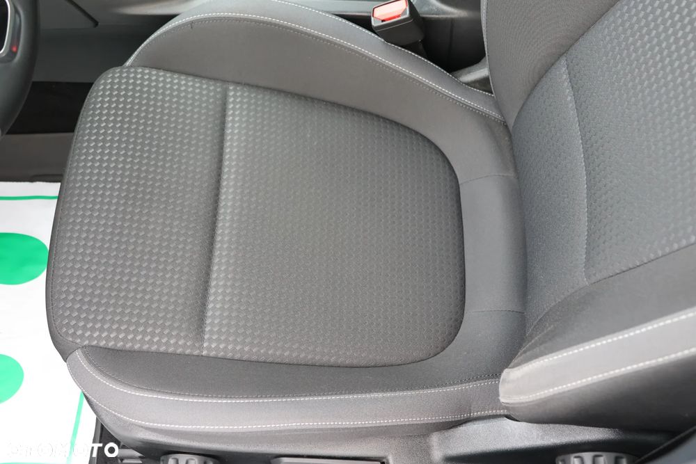 Ford Focus - 11