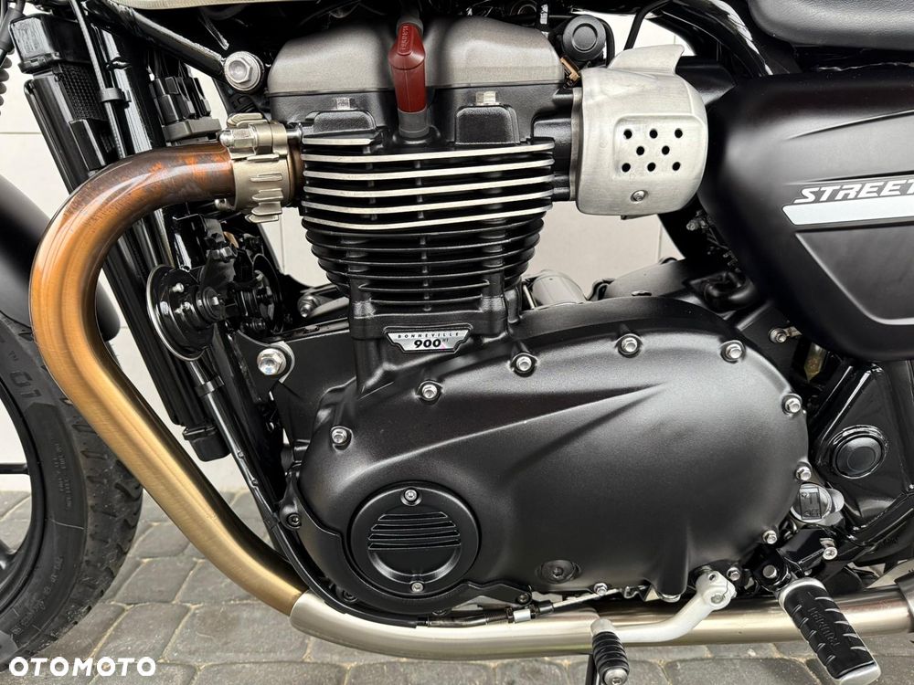 Triumph Street Twin - 16