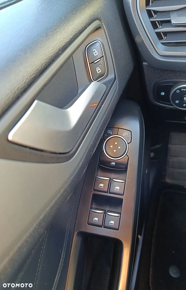Ford Focus - 10