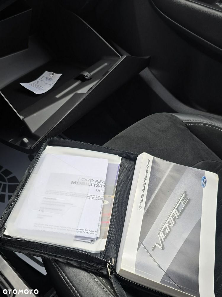 Ford Kuga - 40