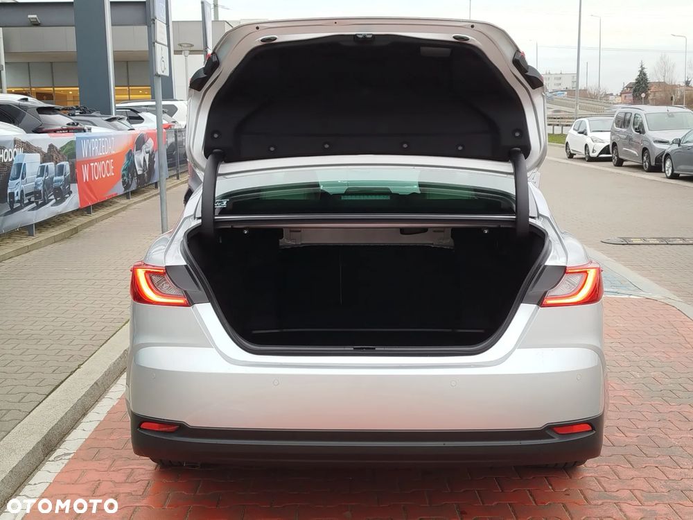 Toyota Camry 2.5 Hybrid Dynamic Force Prestige e-CVT - 6