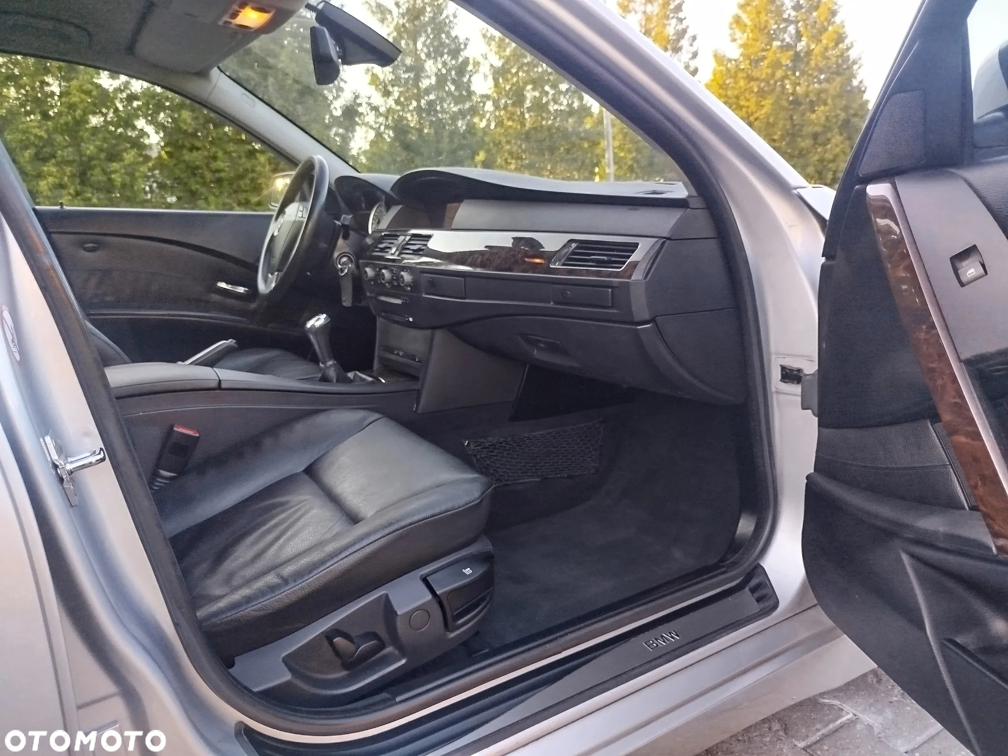 BMW Seria 5 520i - 16