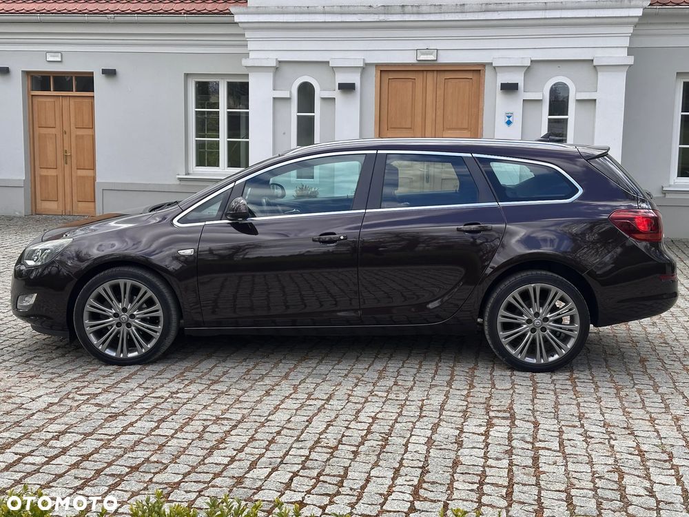 Opel Astra 2.0 CDTI Exklusiv - 16