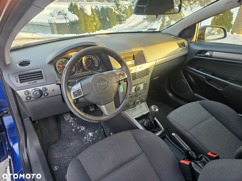 Opel Astra - 32