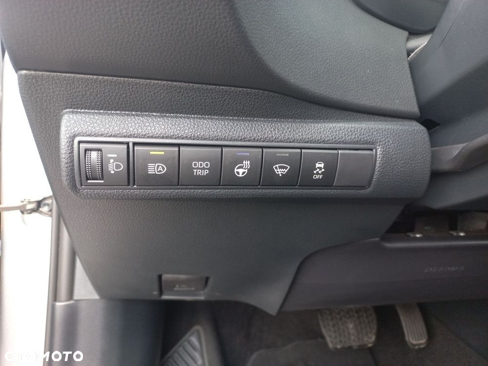 Toyota Corolla 1.8 Hybrid GR Sport Dynamic - 16