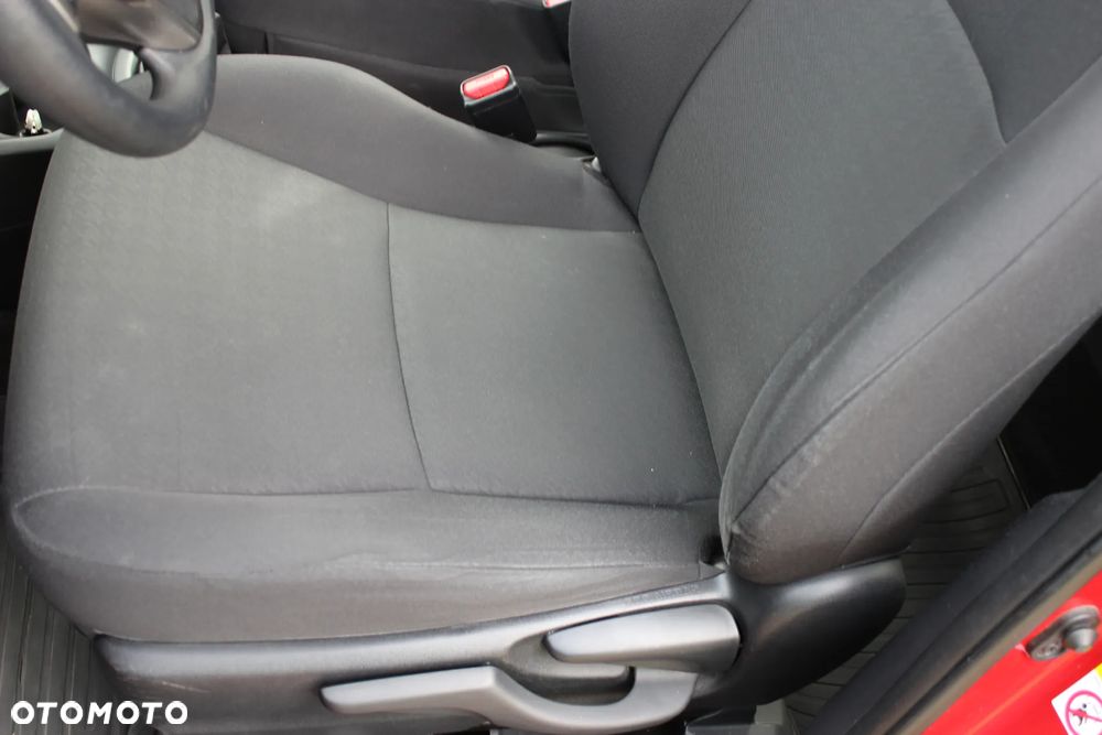 Toyota Yaris 1.0 Active - 19