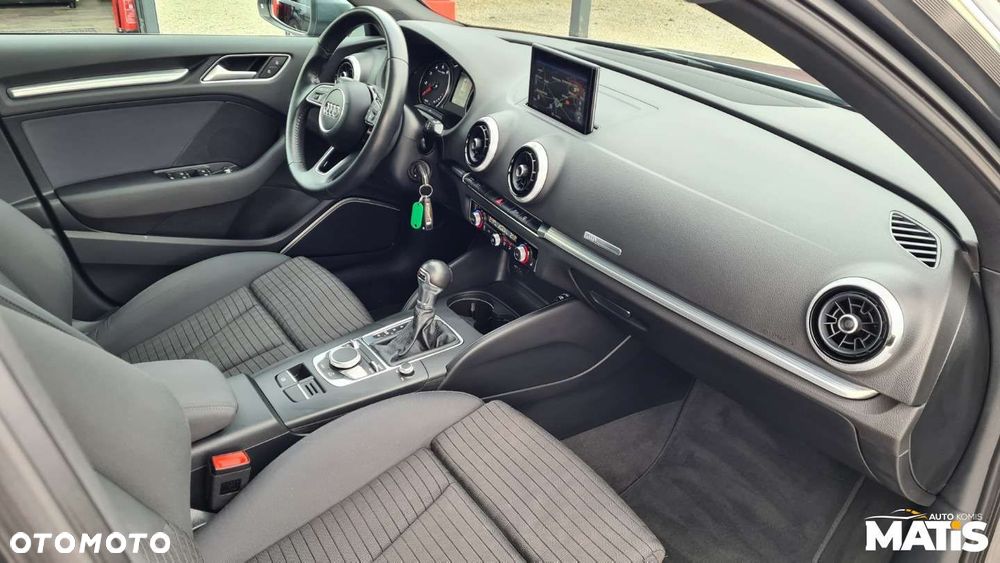 Audi A3 Sportback - 11