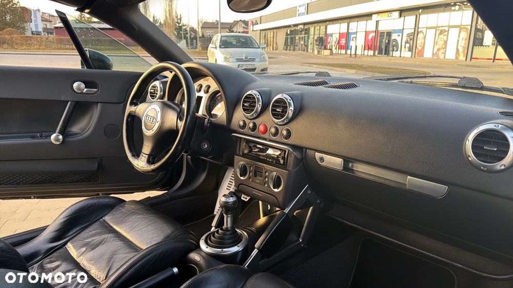 Audi TT Roadster 1.8T - 12