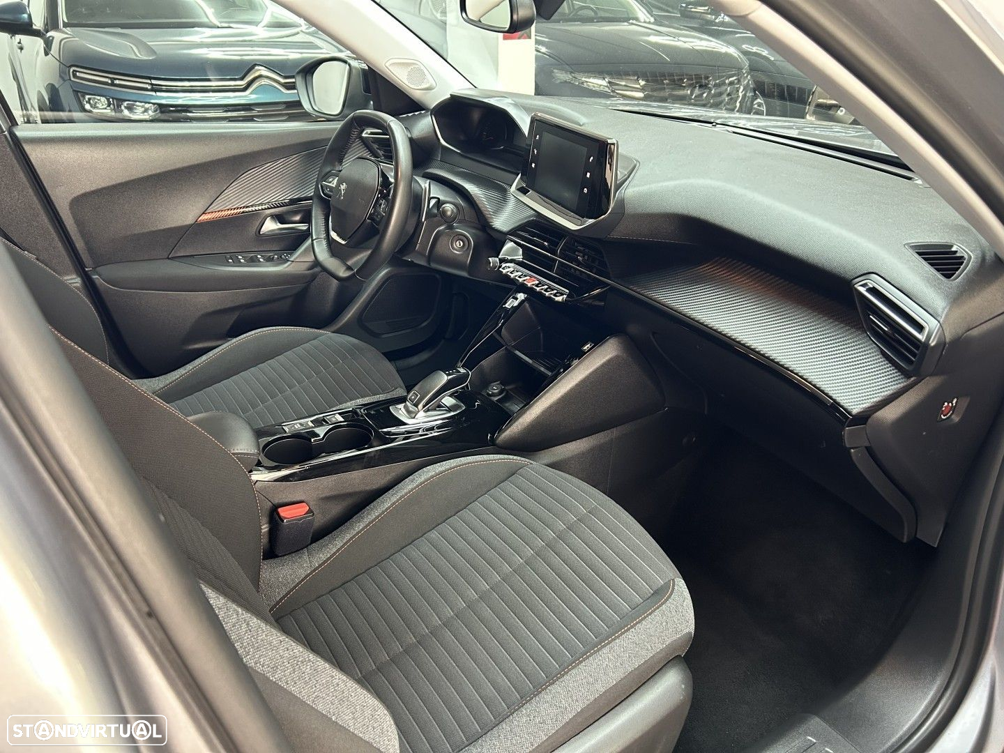 Peugeot 2008 1.2 PureTech Active EAT8 - 13