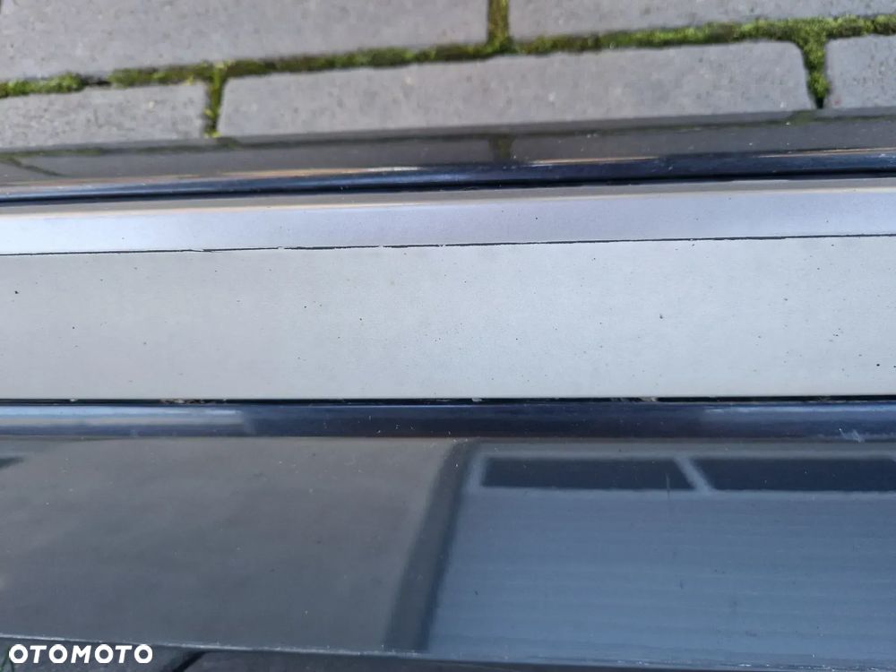 LISTWY DRZWI PRZEDNICH LEWYCH + TYLNYCH LEWYCH AUDI Q3 II 2017-- - 6