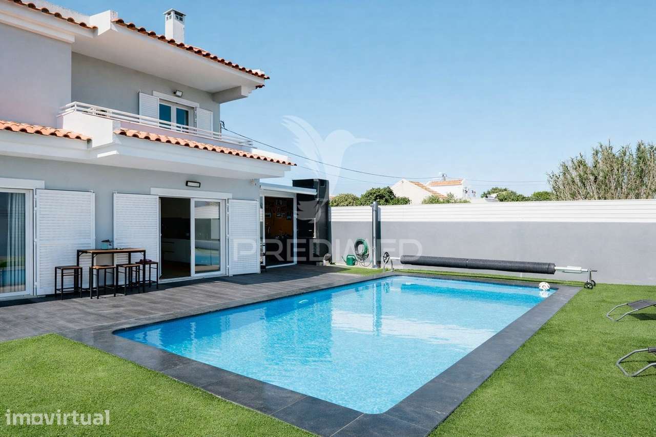Moradia Isolada T6_Piscina_Garagem_Tertúlia_Alhos Vedros_Moita - Grande imagem: 2/39