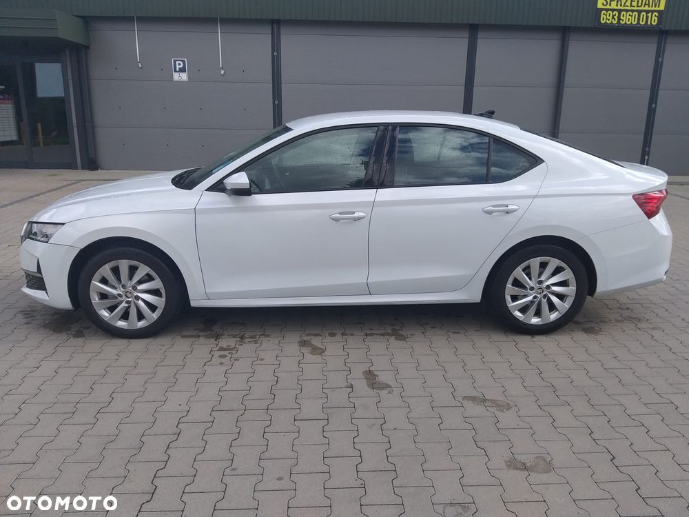 Skoda Octavia 1.5 TSI mHEV Selection DSG - 7
