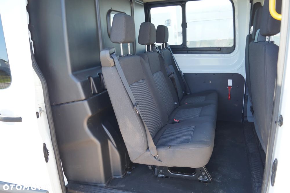 Ford Transit - 24