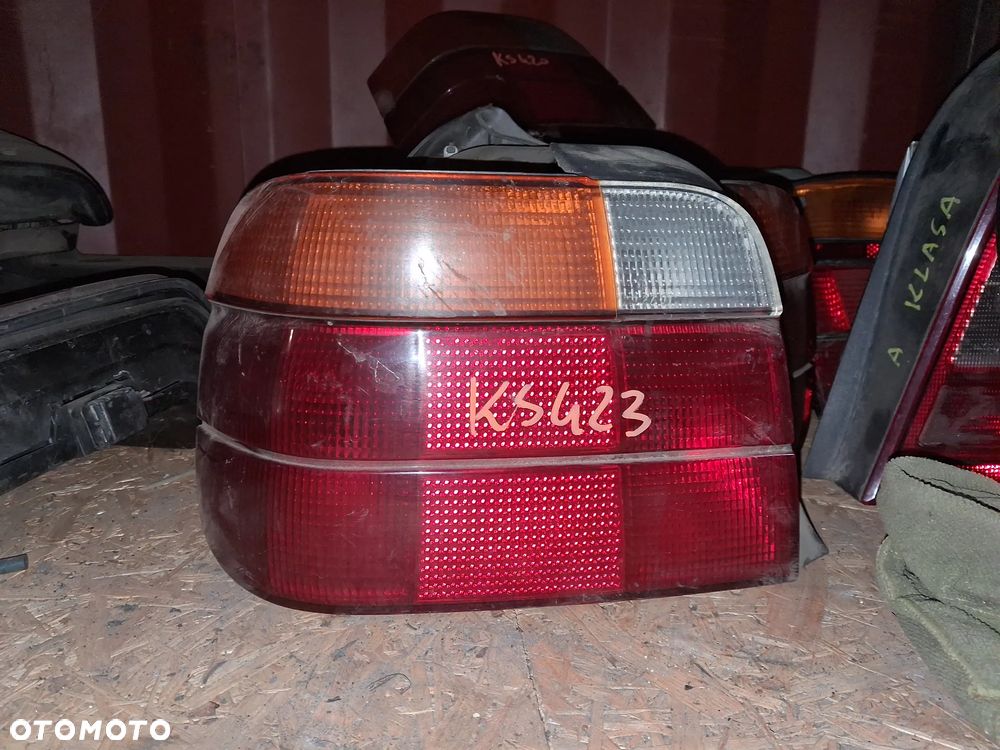LAMPA TYLNA LEWA BMW E36 COMPACT - 1