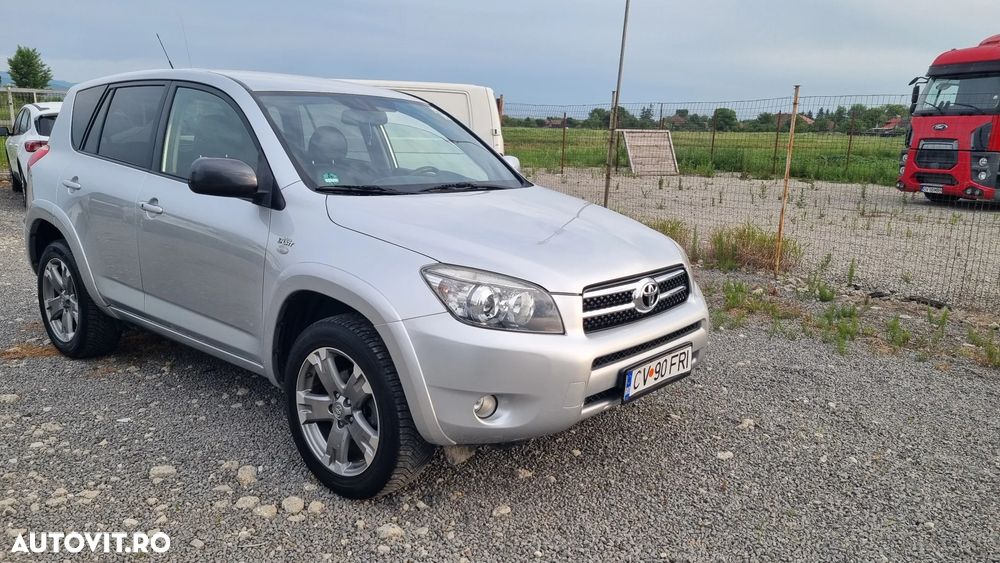 Toyota RAV4 2.2L D-CAT M/T Luxury - 9
