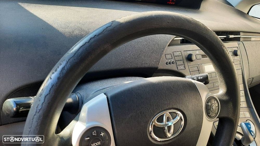 VOLANTE TOYOTA PRIUS 2013 - - 2