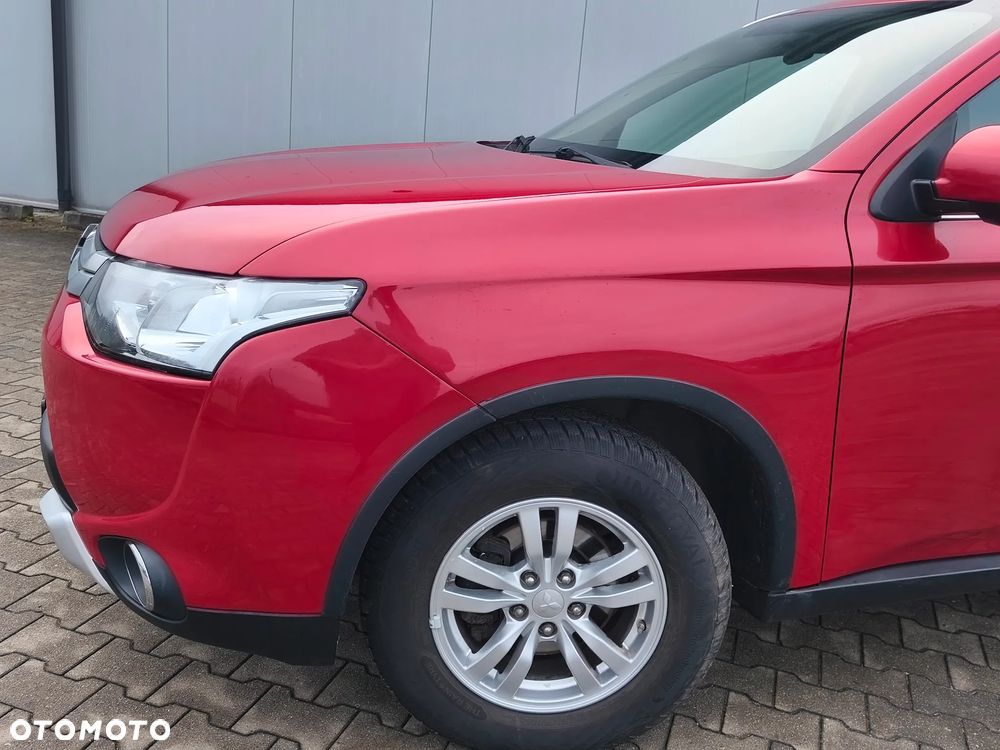 Mitsubishi Outlander 2.0 4WD Invite - 10