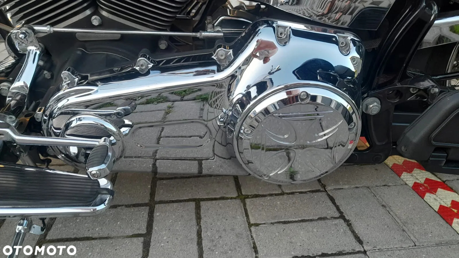 Harley-Davidson Softail Deluxe - 36