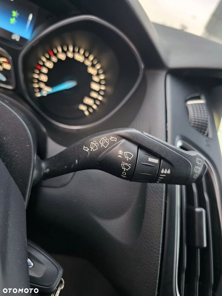 Ford Focus - 26