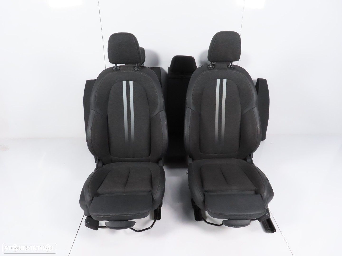 Interior desportivo M Usado / Original BMW 1 (F40) - 1