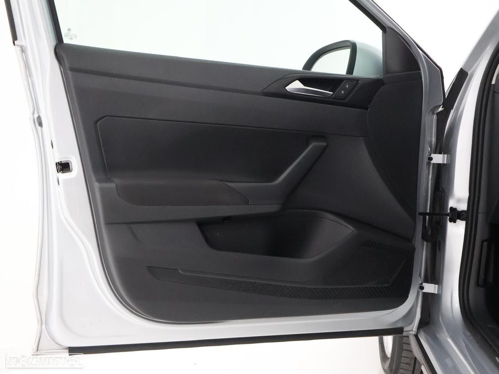 Volkswagen Taigo 1.0 TSI Urban DSG — fotografia 10