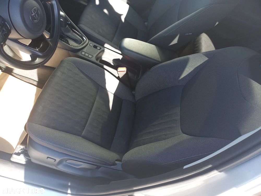 Toyota Yaris 1.5 116 CP HEV Business - 15