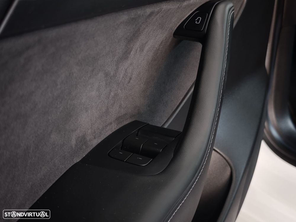 Tesla Model 3 Long Range Tração Integral - 24