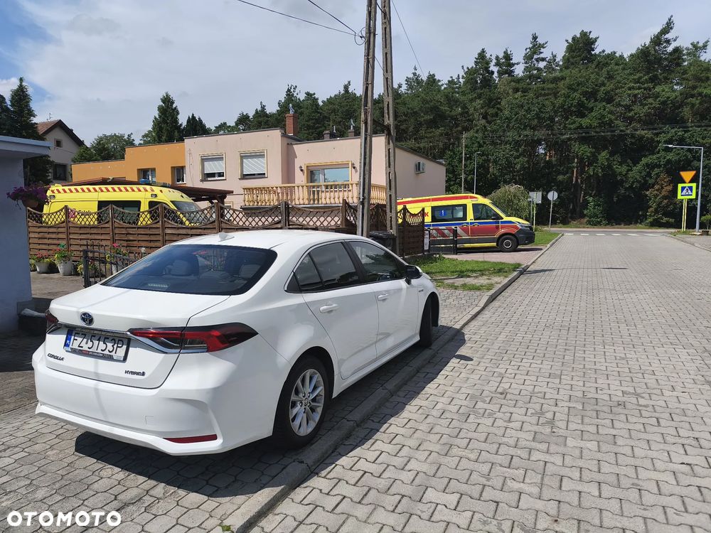 Toyota Corolla 1.8 Hybrid Comfort - 2
