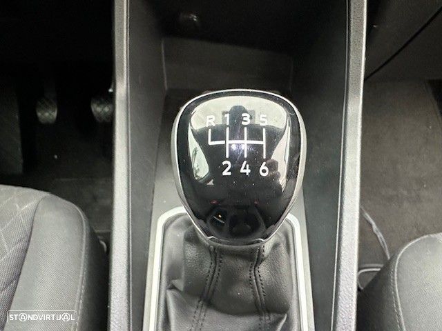 VW Caddy - 23