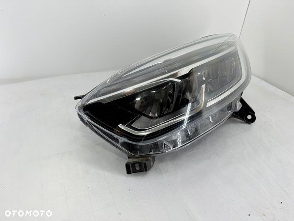 Lampa przednia Renault Captur I LIFT FL  Full led