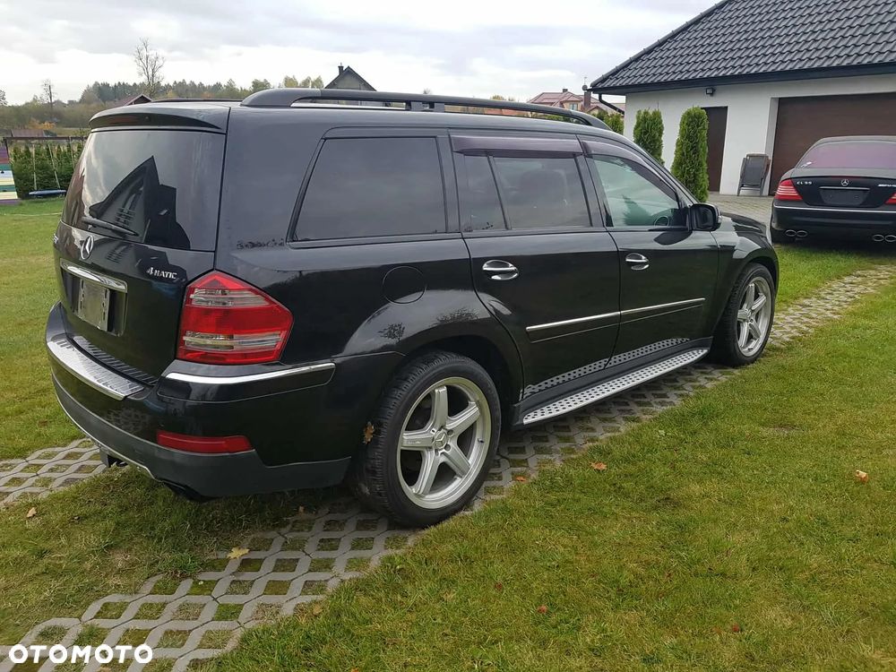 Mercedes-Benz GL 450 - 19