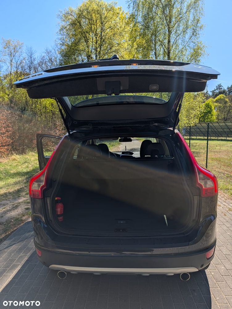 Volvo XC 60 D5 AWD Kinetic - 16