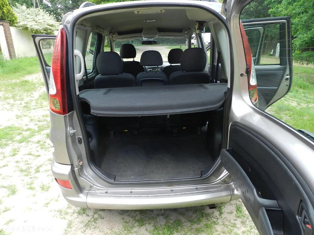 Toyota Yaris Verso 1.3 Automatik Sol - 13
