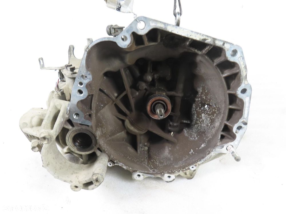SKRZYNIA BIEGÓW SUZUKI SWIFT III 1.5 ZN2 - 5