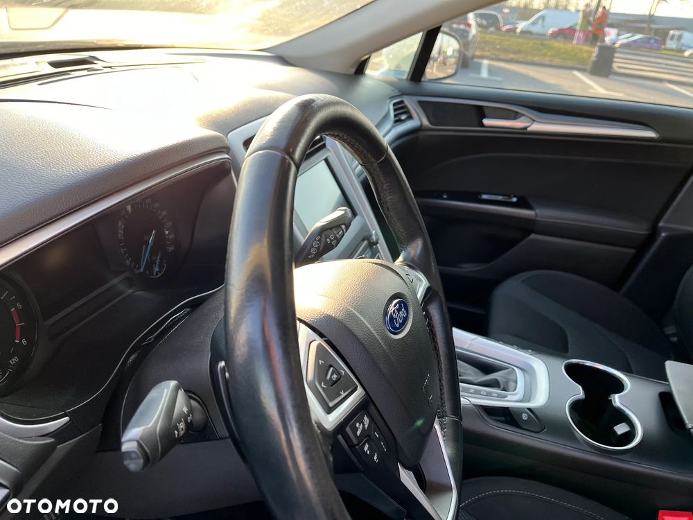 Ford Mondeo 2.0 TDCi Trend PowerShift - 11