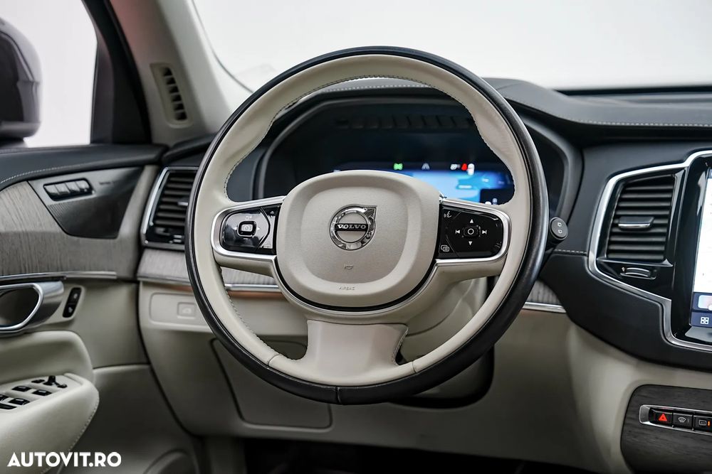 Volvo XC 90 B5 D AWD Plus Bright - 21