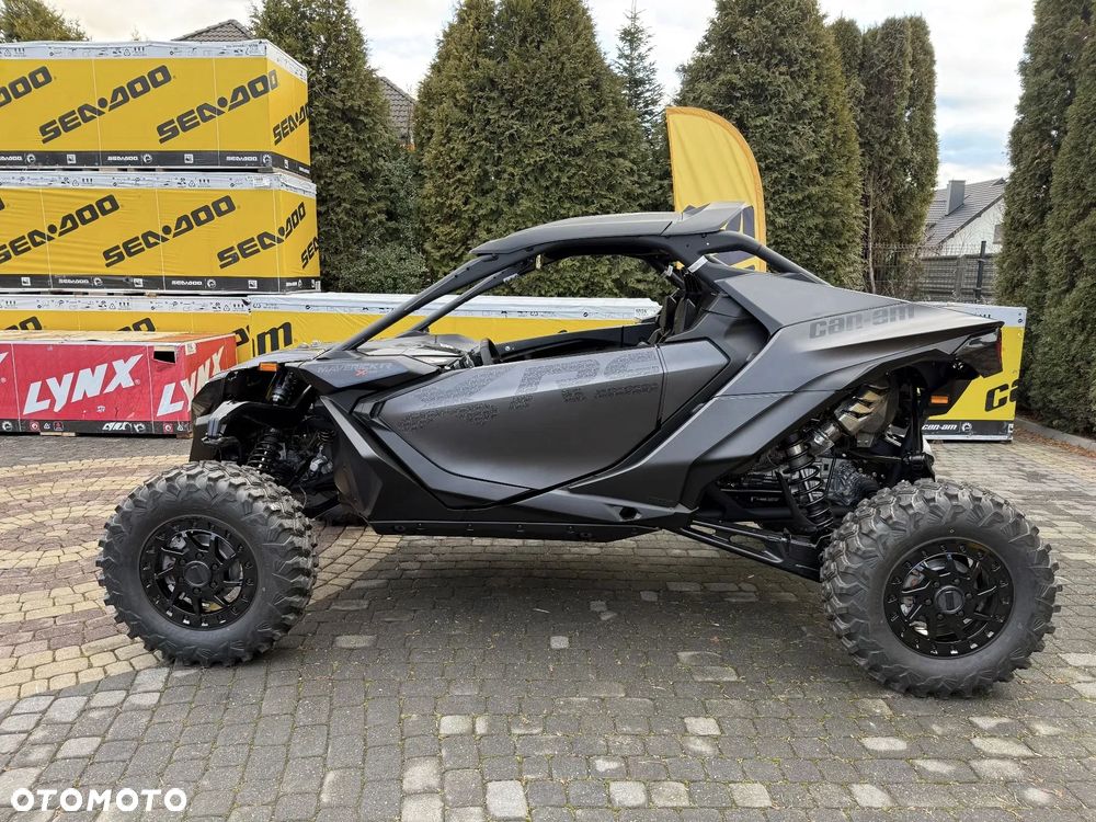 Can-Am Maverick - 2