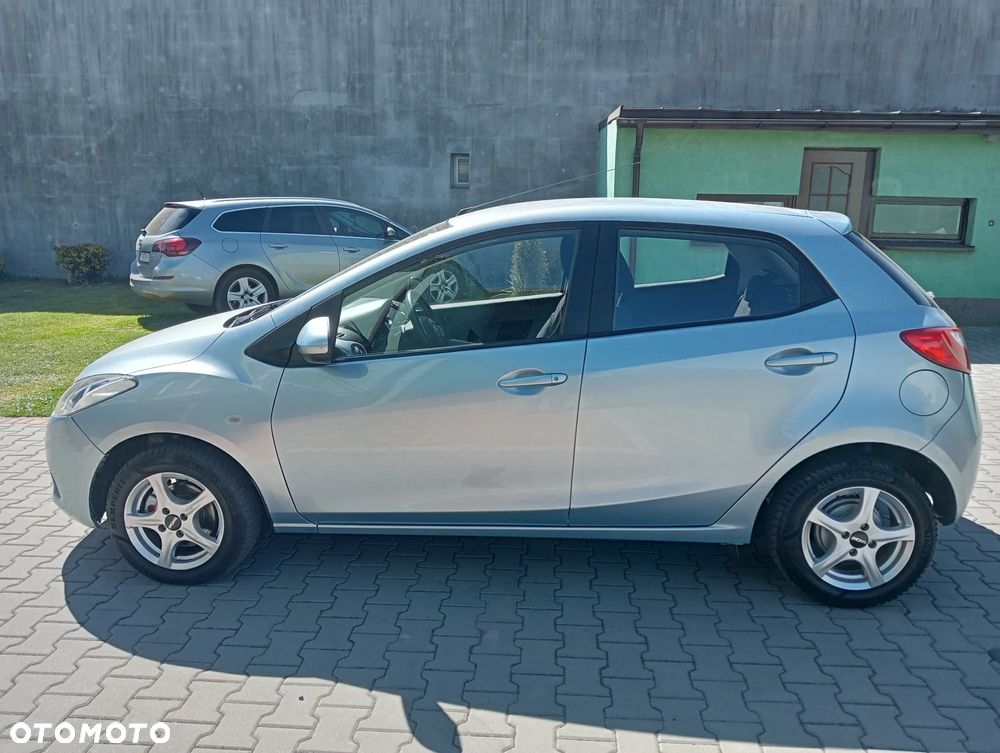 Mazda 2 - 7